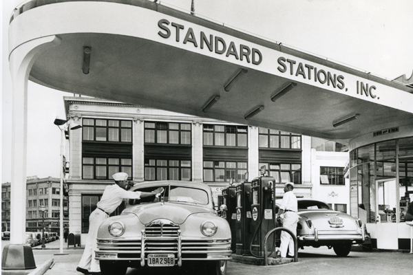 1920s-standard-service-station.jpg